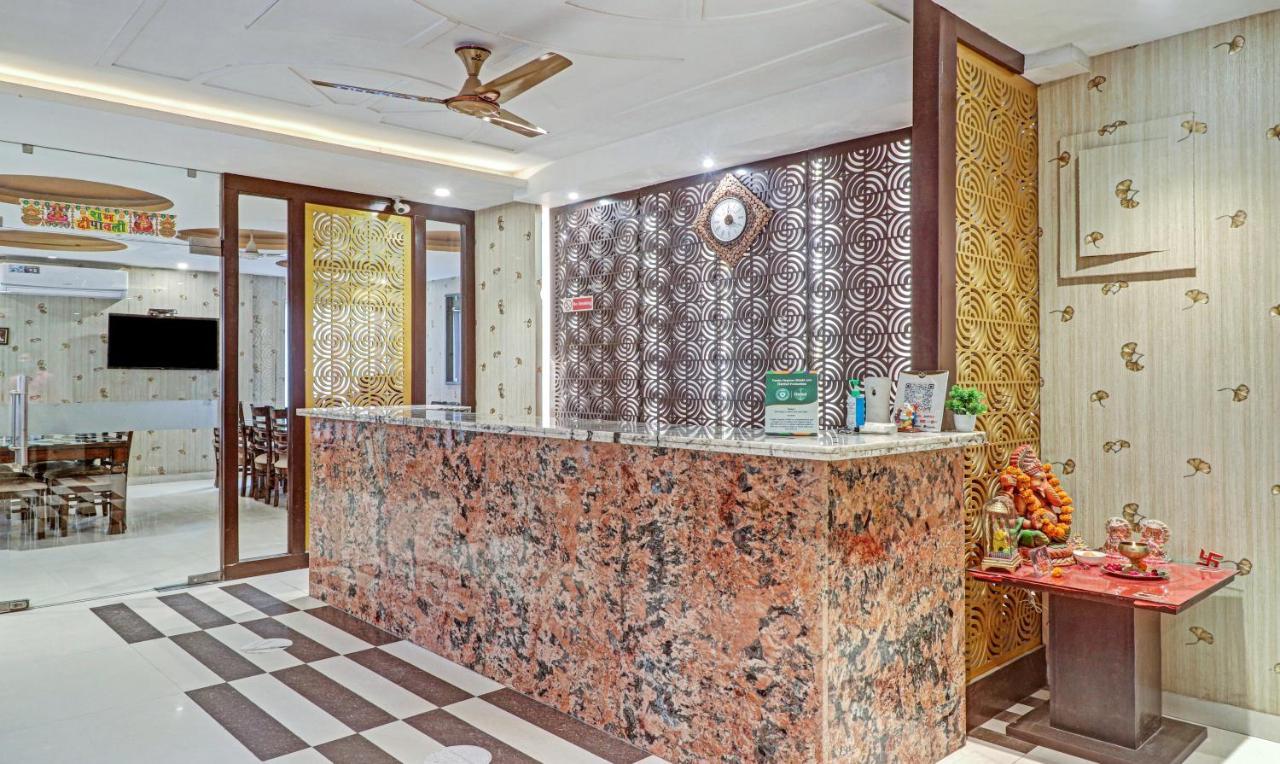 Treebo Trend Paragon Suites Mahipalpur Нью-Дели Экстерьер фото