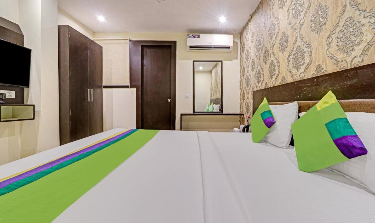 Treebo Trend Paragon Suites Mahipalpur Нью-Дели Экстерьер фото