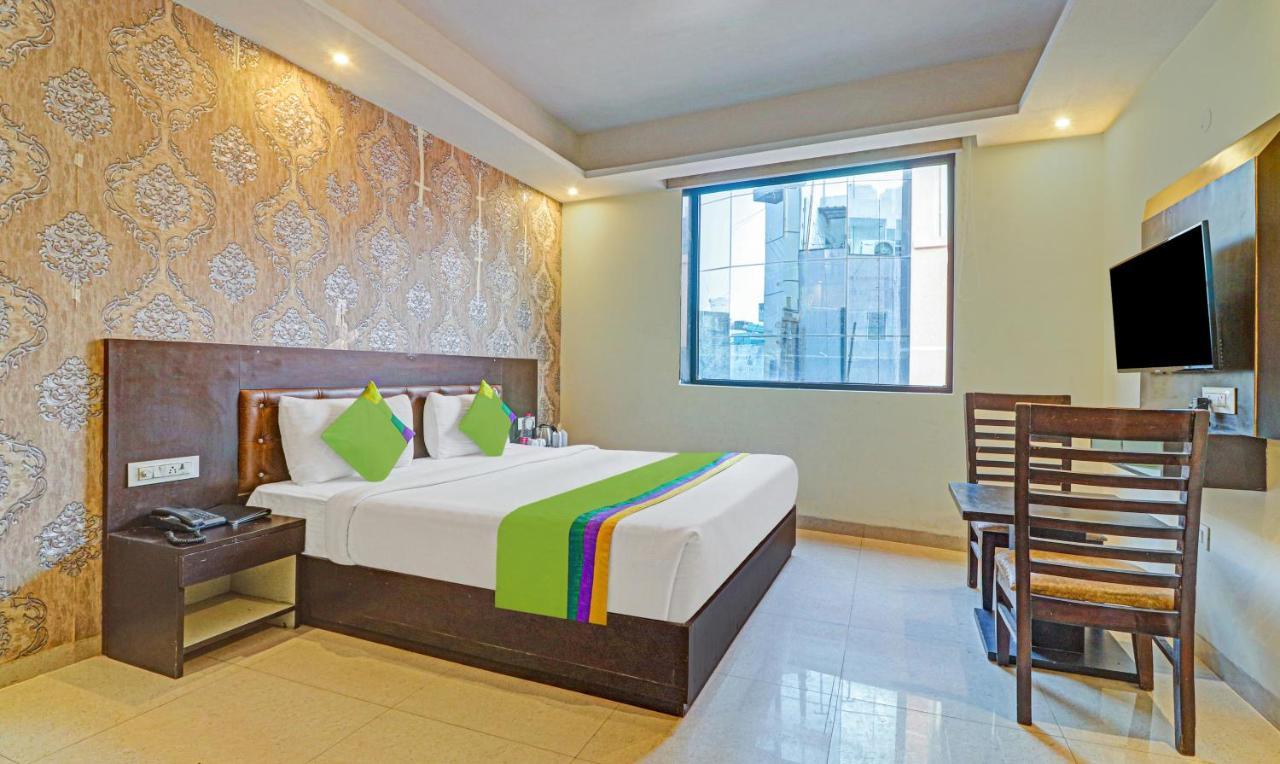 Treebo Trend Paragon Suites Mahipalpur Нью-Дели Экстерьер фото