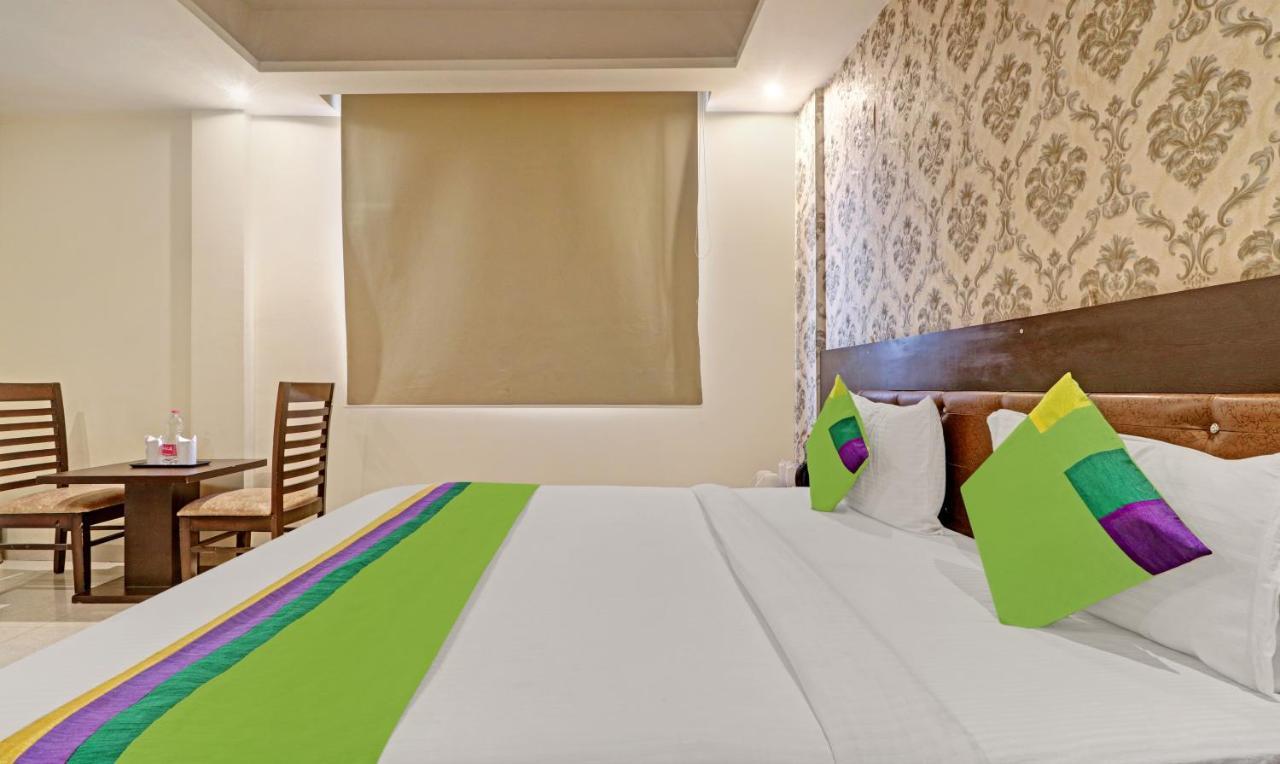 Treebo Trend Paragon Suites Mahipalpur Нью-Дели Экстерьер фото